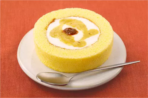 「ローソン、ご当地「からあげクン＆ロールケーキ」を8エリアで発売！ 「ずんだシェイク」風ロールなど」の画像