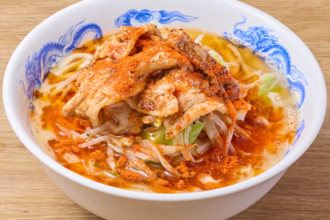 豚しゃぶ×ニンニクの豪快ラーメンが辛旨に！ 埼玉中心のジャンクガレッジで