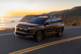 スバルの新型EVは3列SUV 「ゲッタウェイ」世界初公開、420馬力・急速充電約30分