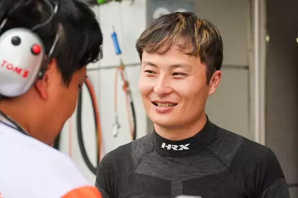 「【SUPER GT】「これは実質優勝だ！」ウェイト80kg＆給油制限の絶望的ハンデを跳ね返したau号の実力」の画像