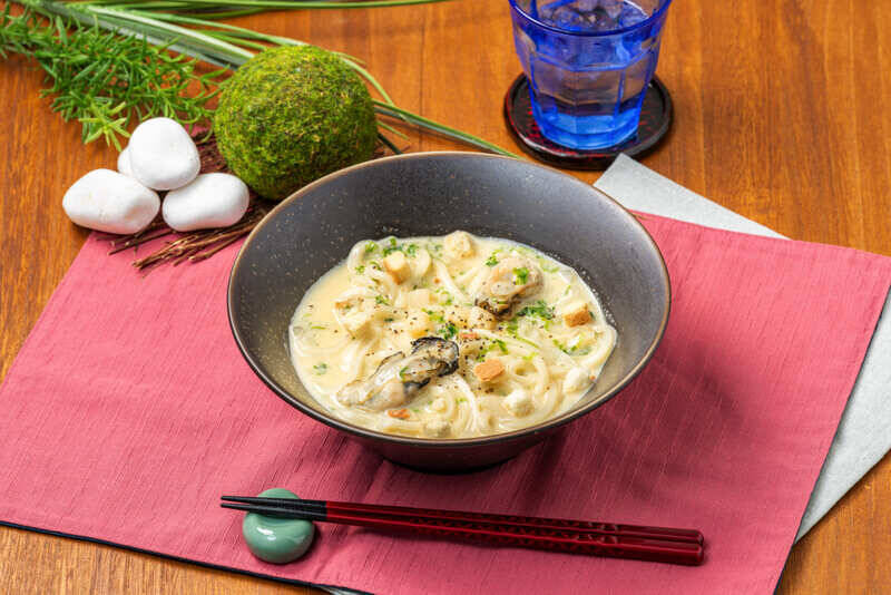 秋冬の本気うどん！ 「牡蠣とあさりのチャウダーうどん」 寒い日にぴったり♡