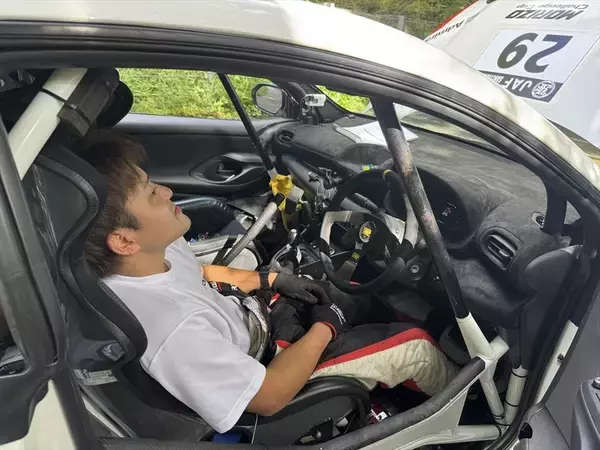 「「絶望のエンジン故障」久万高原ラリーは悪夢のサバイバル！ 梅本まどか、最高の走りを見せた直後のリタイア劇」の画像