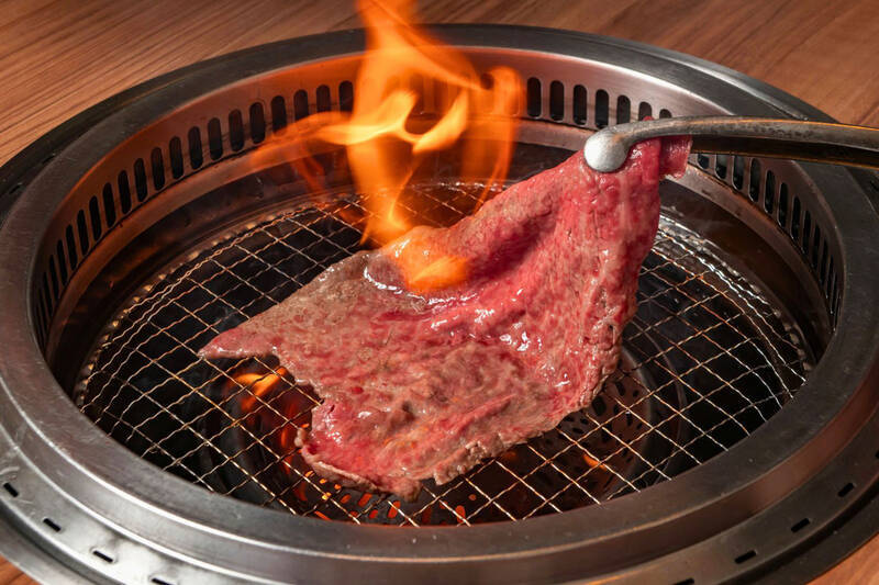 「宮崎牛」「牡蠣」「肉寿司」が食べ放題！冬の大盤振舞フェアで100分制の至福
