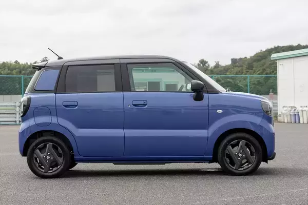 「EVである前に軽自動車。スズキ「eSKY」が示す、日本の日常に寄り添う最適解」の画像