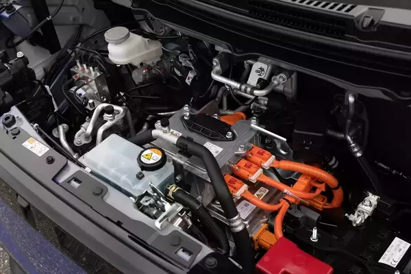 「EVである前に軽自動車。スズキ「eSKY」が示す、日本の日常に寄り添う最適解」の画像