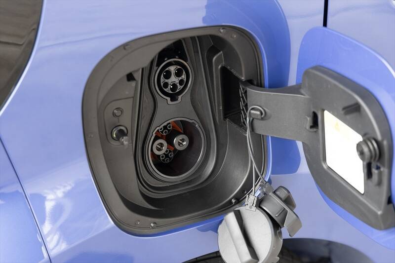 EVである前に軽自動車。スズキ「eSKY」が示す、日本の日常に寄り添う最適解