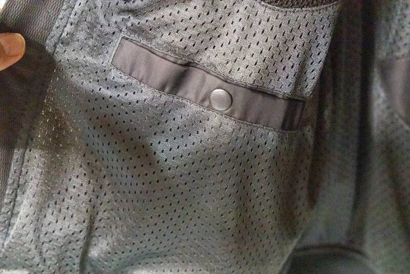 通気性の良いカワサキ×AVIREXコラボのMA-1はトム・クルーズ気分になれる