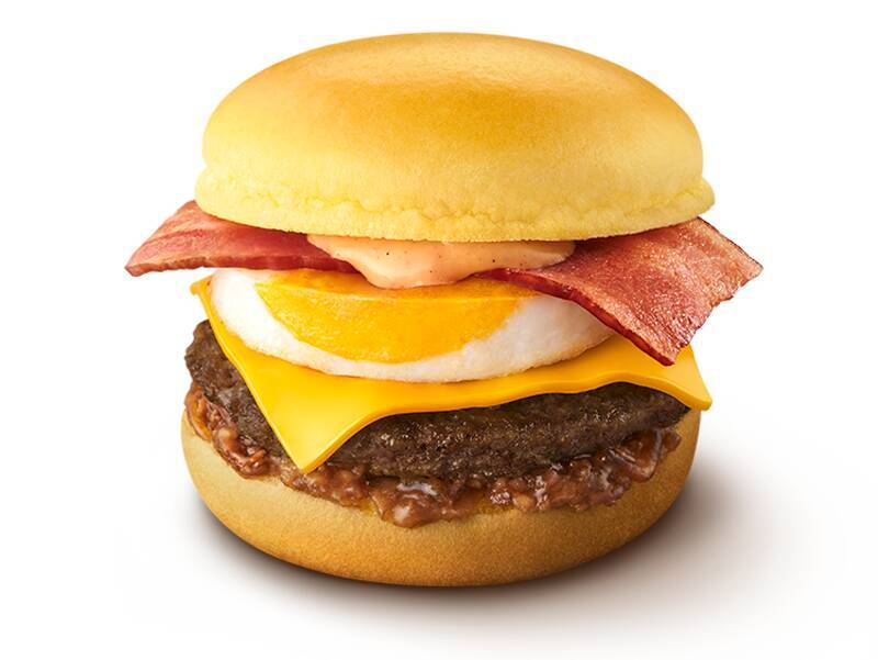 マクドナルド秋の風物詩「月見」始まる 今年は甘辛い「こく旨 すき焼き月見」新登場