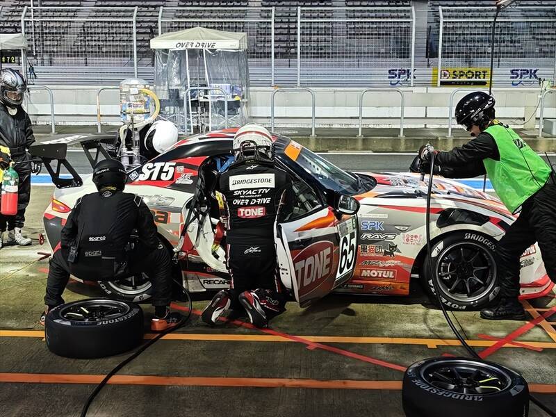 日本唯一の24時間レースにドライバーとして参戦！ 天候やトラブルに泣かされるも無事完走