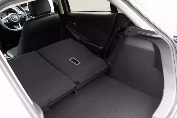 「さよならMAZDA2。消えゆくマツダの看板小型車は「今こそ買うべき最強のホットハッチ」だった」の画像