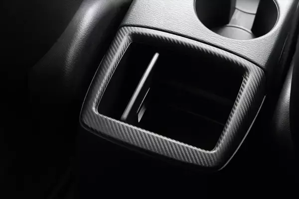 「さよならMAZDA2。消えゆくマツダの看板小型車は「今こそ買うべき最強のホットハッチ」だった」の画像