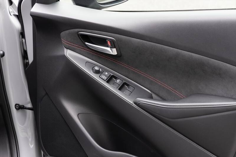 さよならMAZDA2。消えゆくマツダの看板小型車は「今こそ買うべき最強のホットハッチ」だった