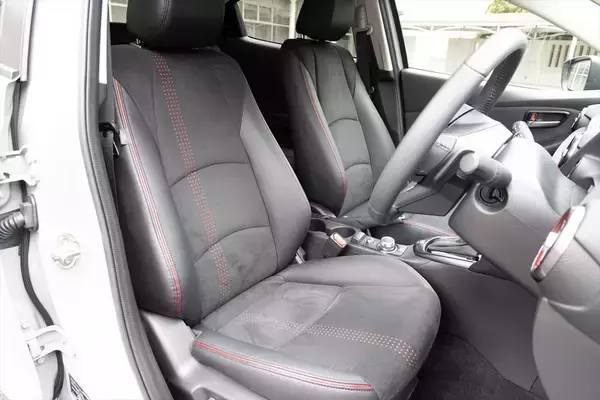 「さよならMAZDA2。消えゆくマツダの看板小型車は「今こそ買うべき最強のホットハッチ」だった」の画像