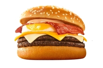 【夜マック限定】「チーチー倍月見」本日発売！ ビーフ2枚×チーズ2枚