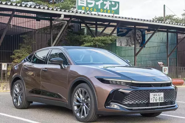 「「クラウン、どれ買うのが正解？」全4モデルを乗り比べたら“答え”が見えた」の画像
