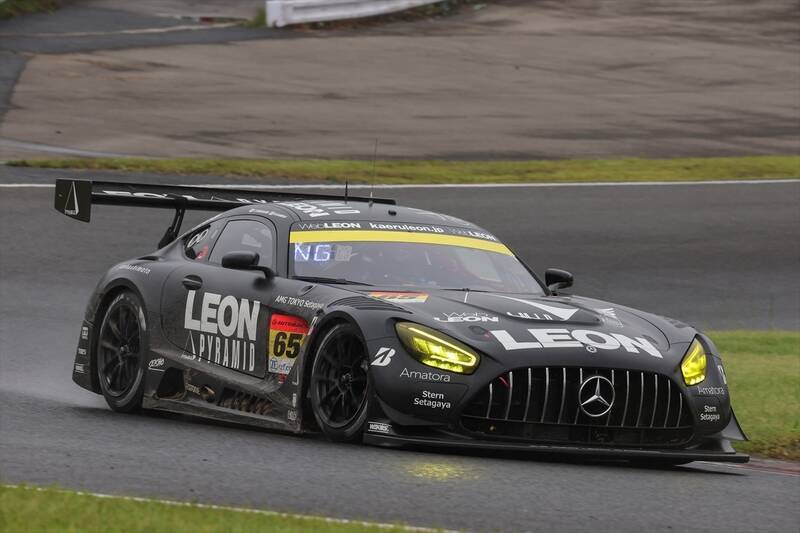 雨で予選中止のSUPER GT 第6戦！ ウェット路面でグランツーリスモ王者の冨林が粘りの走り