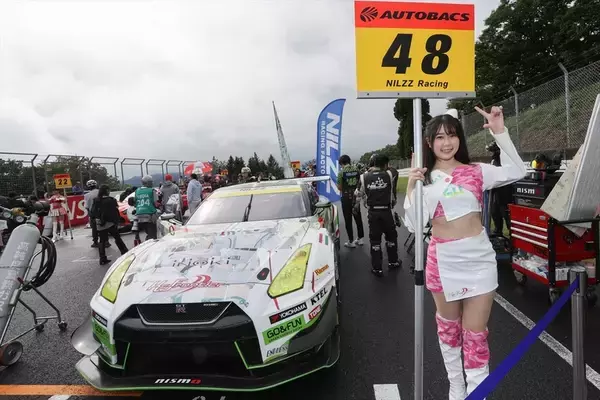 「雨で予選中止のSUPER GT 第6戦！ ウェット路面でグランツーリスモ王者の冨林が粘りの走り」の画像