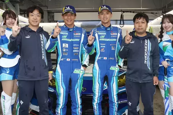 「雨で予選中止のSUPER GT 第6戦！ ウェット路面でグランツーリスモ王者の冨林が粘りの走り」の画像