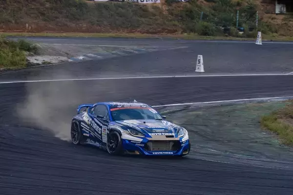 「D1GP第5～6戦・エビスでTOYO TIRESが天を味方につけて2連勝！」の画像