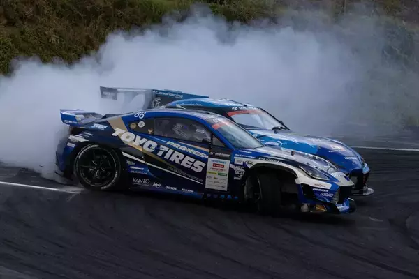 「D1GP第5～6戦・エビスでTOYO TIRESが天を味方につけて2連勝！」の画像