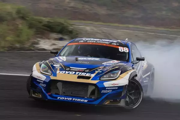 「D1GP第5～6戦・エビスでTOYO TIRESが天を味方につけて2連勝！」の画像