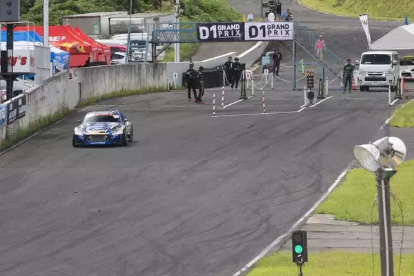 「D1GP第5～6戦・エビスでTOYO TIRESが天を味方につけて2連勝！」の画像