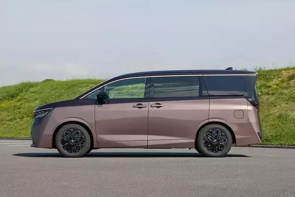 「打倒アルファードの大本命！ 日産復活の狼煙、新型「エルグランド」が示す高級ミニバンの最適解」の画像