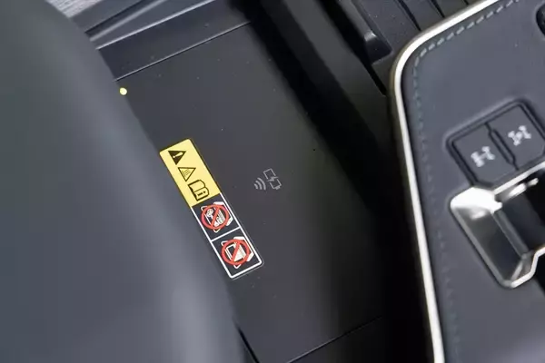 「「ランクル250＆レクサスGX」徹底比較！ ディーゼルの無骨さ vs V6ツインターボの洗練！」の画像