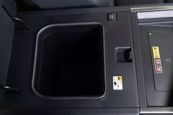 「「ランクル250＆レクサスGX」徹底比較！ ディーゼルの無骨さ vs V6ツインターボの洗練！」の画像