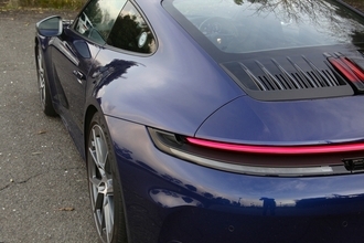 「ついに911、お前もか…」伝統の変化を嘆く前に乗るべき、約2000万円の超ピュアな「カレラT」