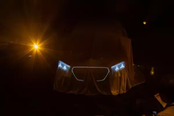 「【衝撃】メルセデスの新型SクラスはChatGPTとGemini標準搭載!? 「車と会話する」驚愕の未来」の画像
