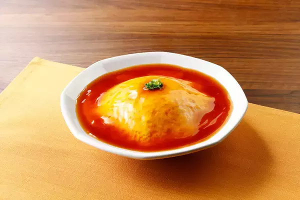 「ローソン「だくだくあんの甘酢天津飯」「醤油たれの玉子サンド」など関東限定で販売！」の画像