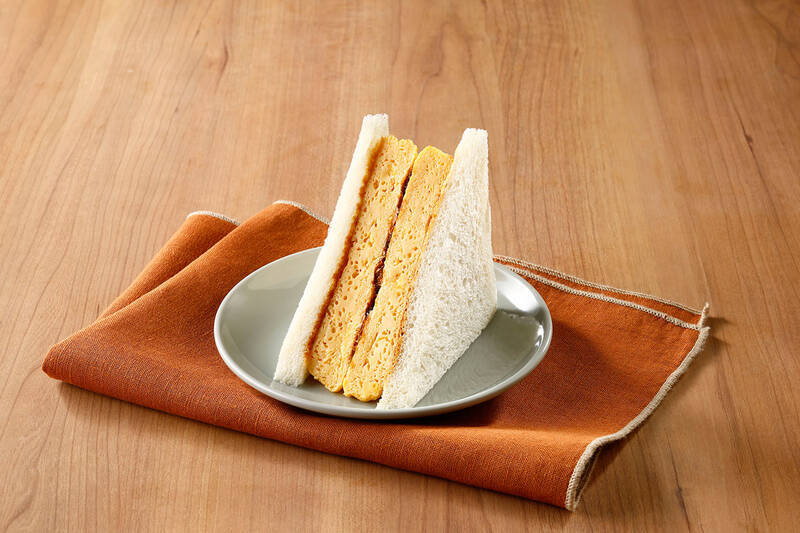 ローソン「だくだくあんの甘酢天津飯」「醤油たれの玉子サンド」など関東限定で販売！