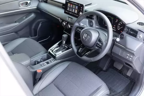 「【2025年版】400万円以下でオススメのコンパクトSUVは？ 国内外モデルを比較した」の画像