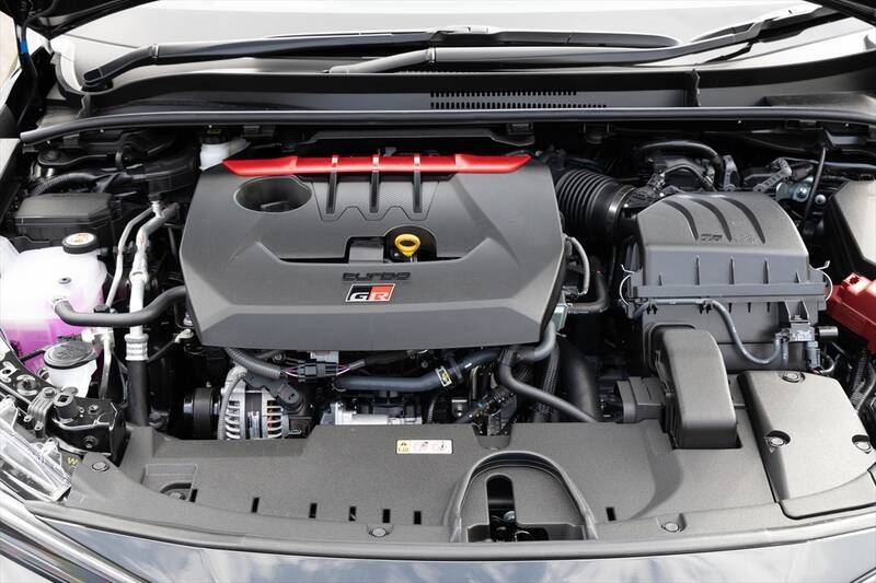 家族を乗せてサーキットへ!? 実用性と狂気を併せ持つ「GRカローラ 25式後期」の完成度