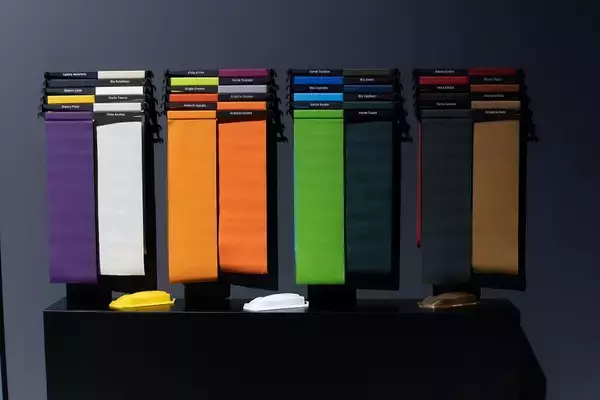 「V12＋モーターで1015馬力！ ランボルギーニ史上最強スーパーカー「レヴエルト」上陸！」の画像