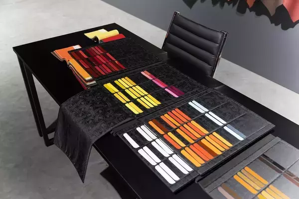 「V12＋モーターで1015馬力！ ランボルギーニ史上最強スーパーカー「レヴエルト」上陸！」の画像