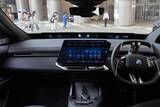 「BMWの新型EV「iX3」はサッカー日本代表・中村敬斗も一撃で魅了！ 航続900km超えで充電不安を過去にする」の画像41