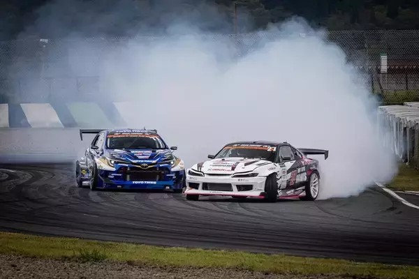 「D1GPの九州大会はTOYO TIRESの川畑選手がマシンを壊しながらも2位獲得！」の画像