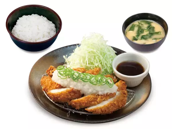 「お待ちかね！松のや「ささみかつ」しっとり柔らか～、7種のバラエティで復活」の画像