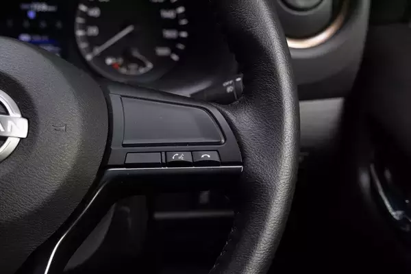 「「私の部屋」に偽りナシ！ 日産の商用バン「キャラバン MYROOM」は走るプライベートルームだった」の画像