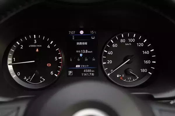 「「私の部屋」に偽りナシ！ 日産の商用バン「キャラバン MYROOM」は走るプライベートルームだった」の画像