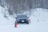 「【実走テスト】ツルツル路面でも驚きのグリップ！ 氷上性能に特化したダンロップ「ICE PRO」がもたらす究極の安心感」の画像13