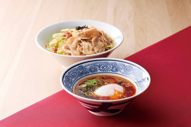 半熟卵がとろ～り！丸源ラーメンの旨辛つけ麺が夏にうまそう