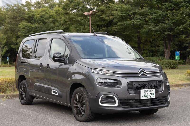 椅子が外れて広大な荷室に!? ルノー「グランカングー」は国産ミニバンとココが違う