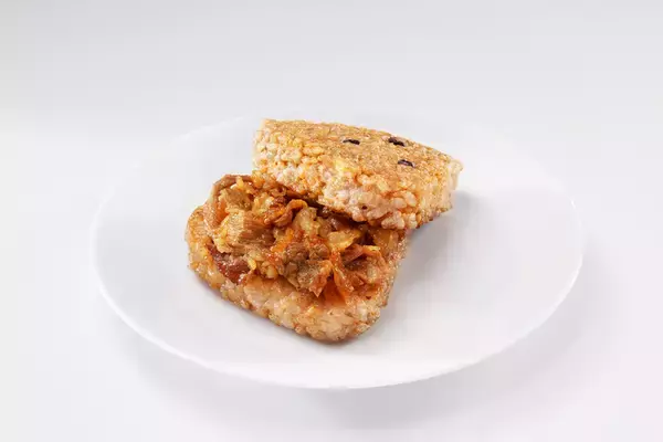 「モスの冷凍「焼きおにバーガー」2品が登場！ スーパー展開で冷食に本格参入」の画像