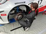 「RQ兼メカニックの荏崎ろあ、全日本ラリーDAY1で本格的に車両整備」の画像10