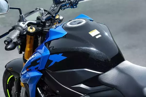 「復活希望！ スズキ最後のナナハン「GSX-S750」が残した走りの良さ」の画像
