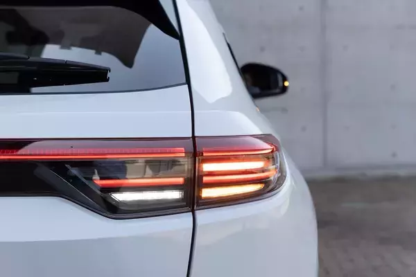 「カジュアル＆ワイルドに変貌！ マイナーチェンジのHonda「VEZEL」を徹底解剖」の画像