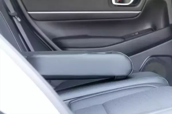 「カジュアル＆ワイルドに変貌！ マイナーチェンジのHonda「VEZEL」を徹底解剖」の画像